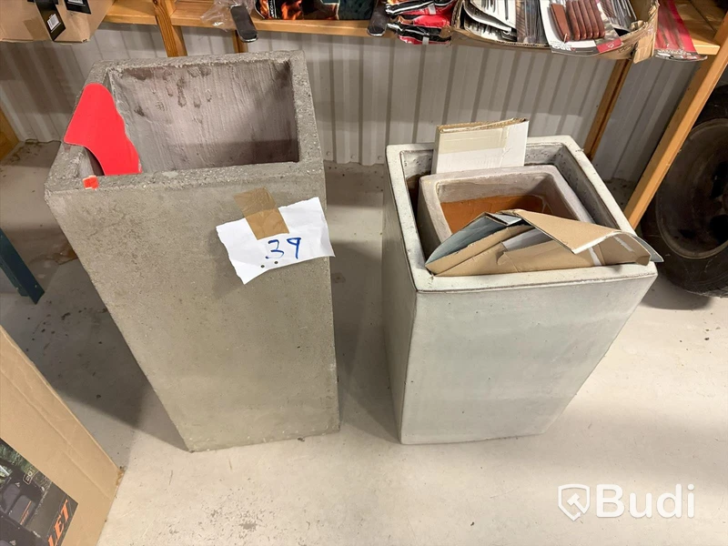 Nytt 3 st. stora betongkrukor