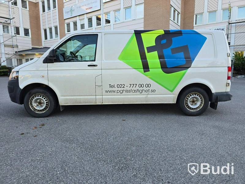 Volkswagen Transporter | 2015 | 14115 mil