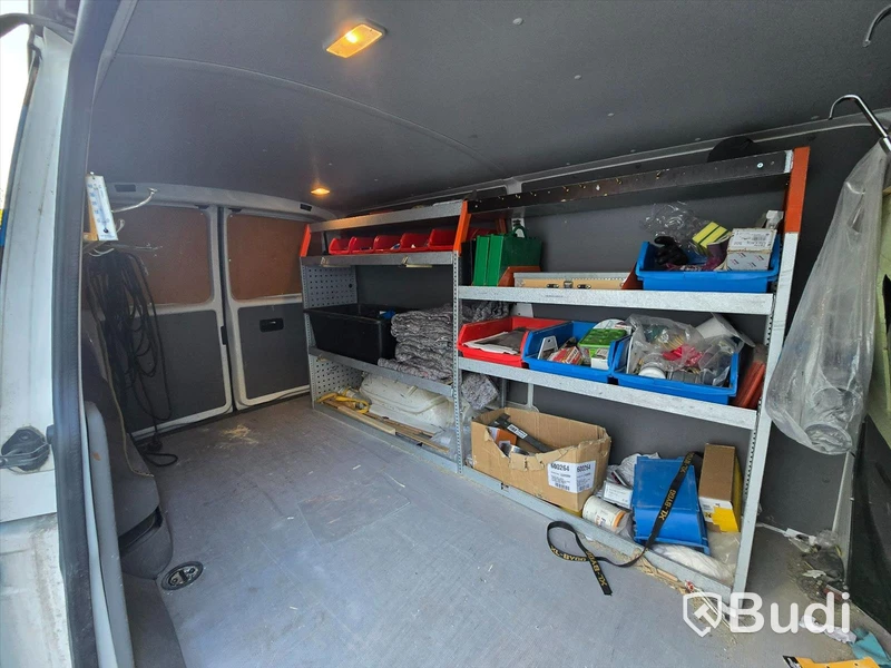 Volkswagen Transporter | 2015 | 14115 mil