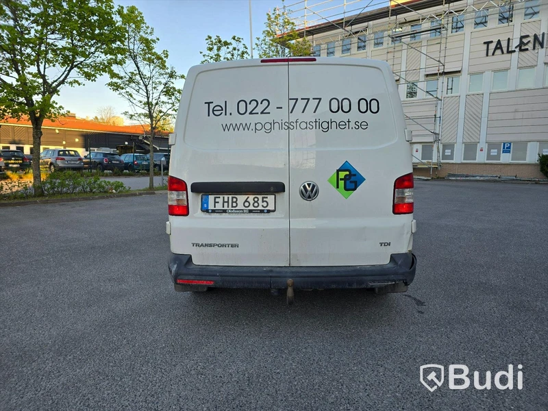 Volkswagen Transporter | 2015 | 14115 mil