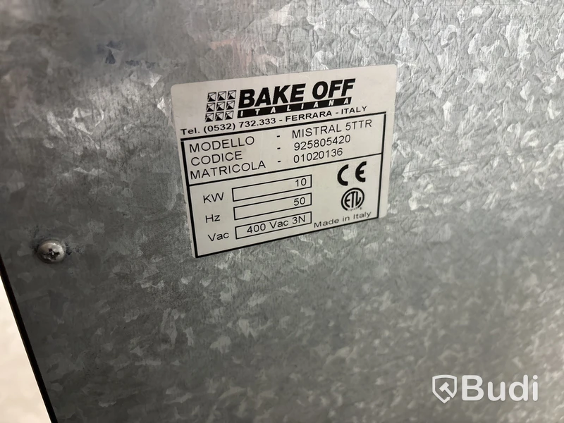 Bageriugn Bake off, Mistral 5TTR och stativ med stick inkl. 5 st. Plåtar