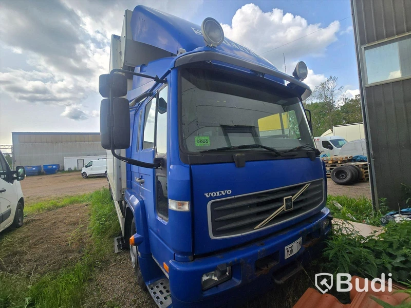 Lastbil | VOLVO FL615 H 4X2 | 2002 | DIESEL | Reparationsobjekt