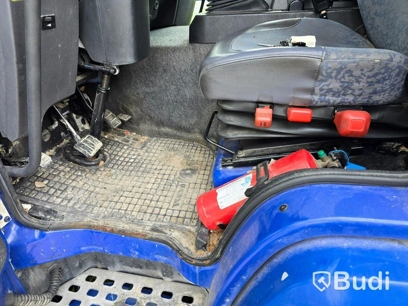 Lastbil | VOLVO FL615 H 4X2 | 2002 | DIESEL | Reparationsobjekt