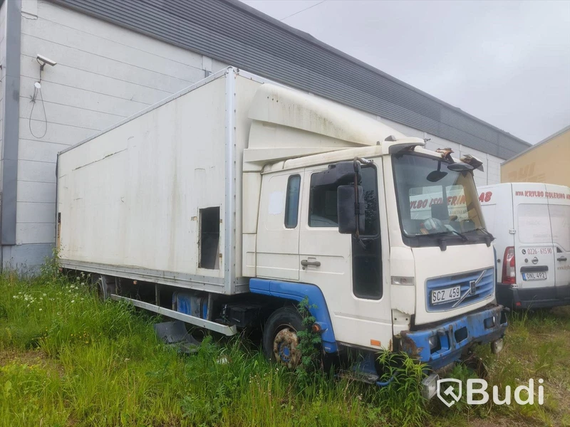 Lastbil | VOLVO FL612 | 2001 | DIESEL | Reparationsobjekt