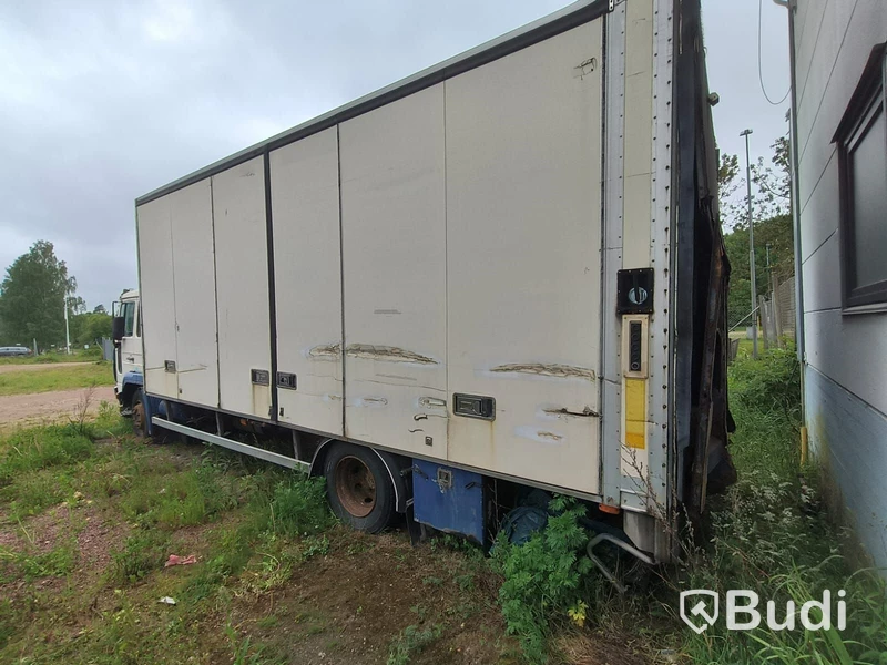 Lastbil | VOLVO FL612 | 2001 | DIESEL | Reparationsobjekt