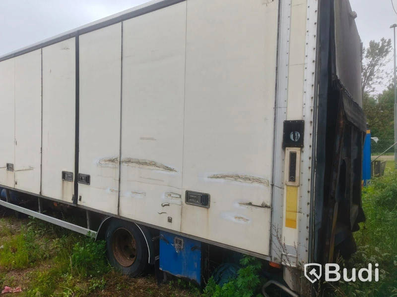 Lastbil | VOLVO FL612 | 2001 | DIESEL | Reparationsobjekt