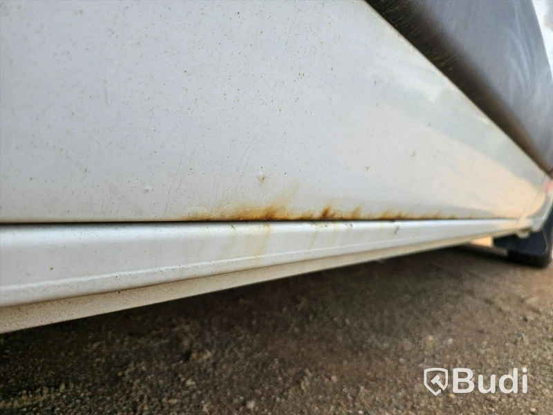 Personbil | NISSAN NV400 | 2013 | DIESEL | Reparationsobjekt