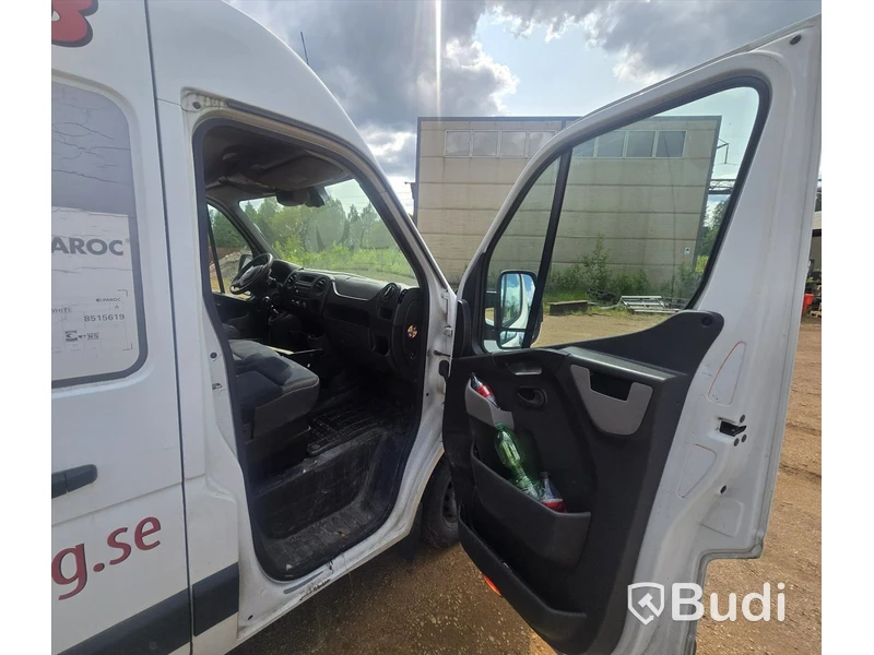Personbil | NISSAN NV400 | 2013 | DIESEL | Reparationsobjekt