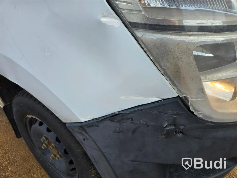 Personbil | NISSAN NV400 | 2013 | DIESEL | Reparationsobjekt