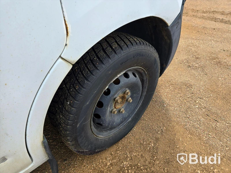 Personbil | NISSAN NV400 | 2013 | DIESEL | Reparationsobjekt
