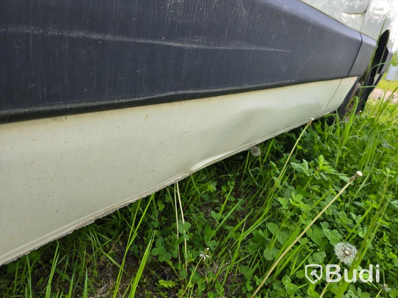 Personbil |  NISSAN NV400 | 2013 | DIESEL | Reparationsobjekt