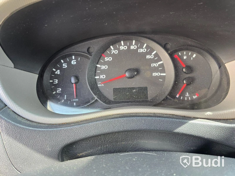 Personbil |  NISSAN NV400 | 2013 | DIESEL | Reparationsobjekt