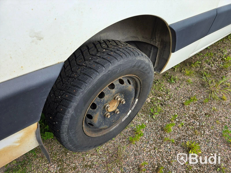 Personbil |  NISSAN NV400 | 2013 | DIESEL | Reparationsobjekt