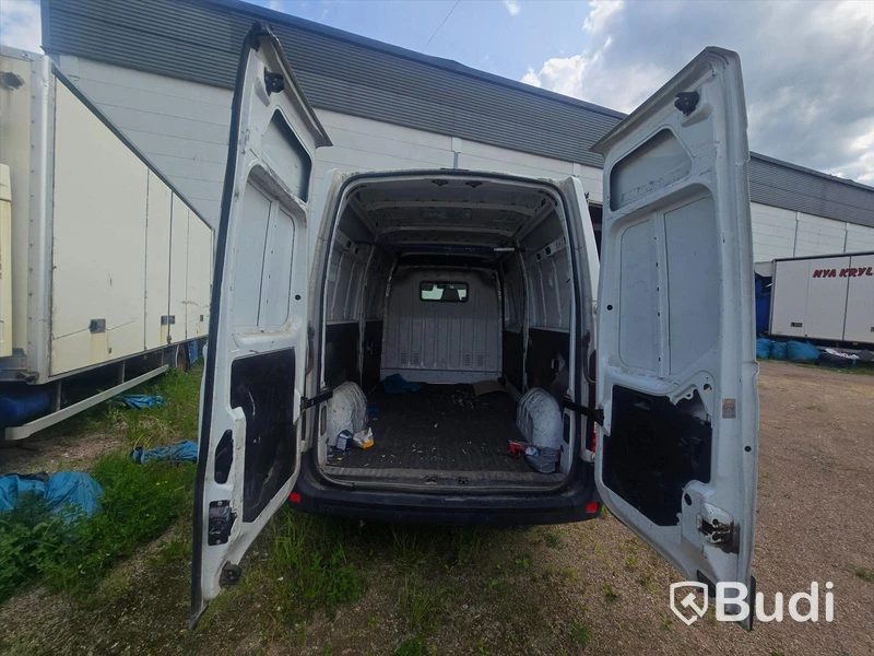 Personbil |  NISSAN NV400 | 2013 | DIESEL | Reparationsobjekt