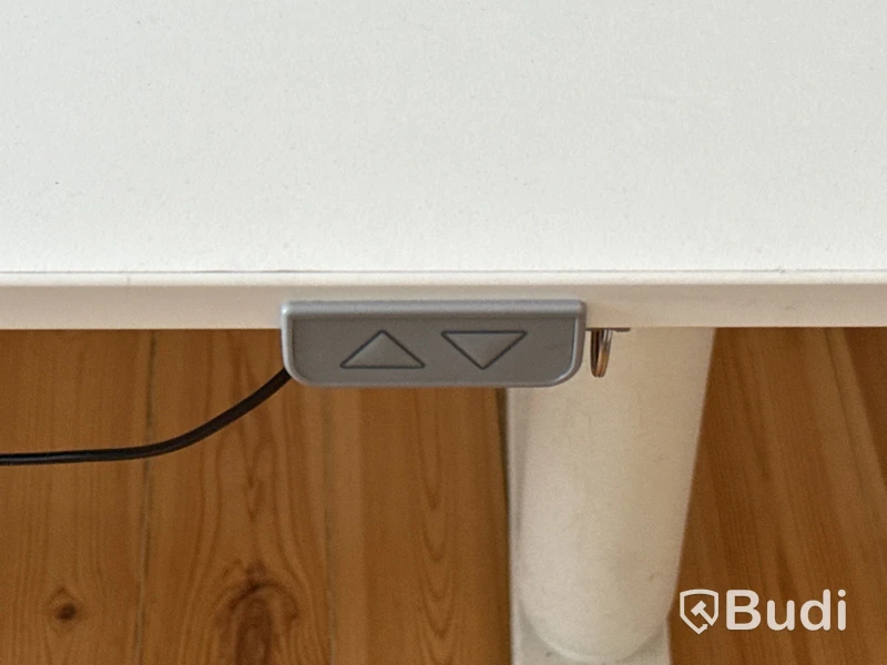 4 st elektriskt höj- & sänkbara skrivbord