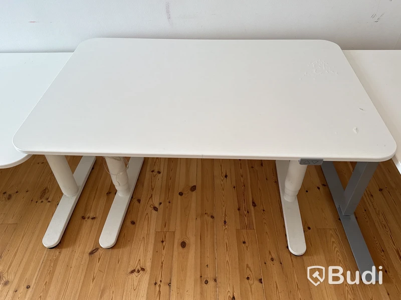 4 st elektriskt höj- & sänkbara skrivbord