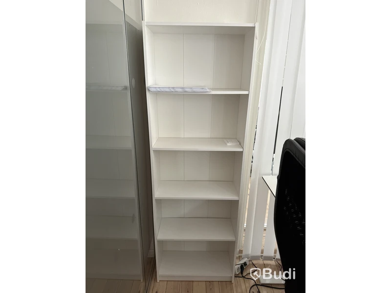 2 st kontorsarbetsplatser