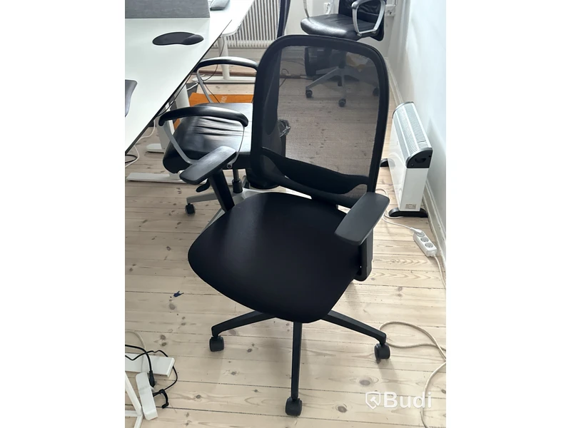 6 st kontorsarbetsplatser
