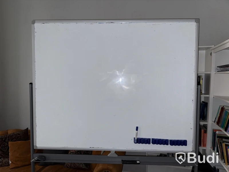 Whiteboardtavla på hjul
