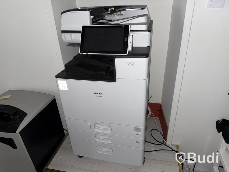 Multifunktionsskrivare Ricoh IM C3000
