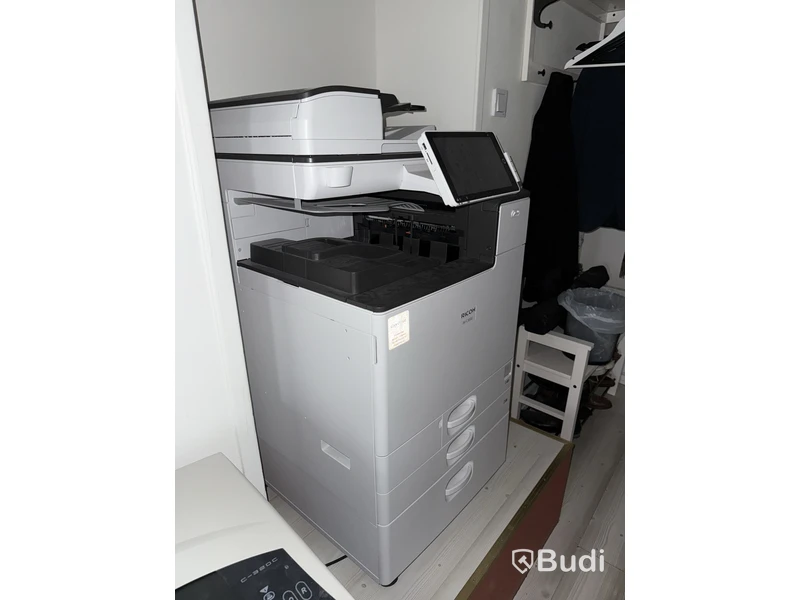 Multifunktionsskrivare Ricoh IM C3000