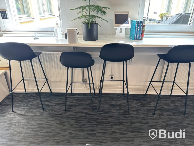10 st. Pallar, Muuto olika höjd
