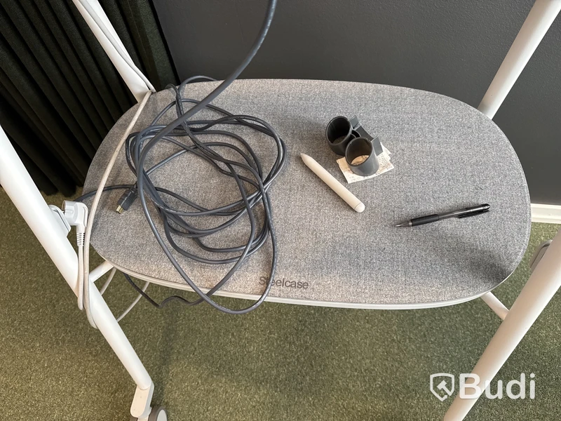Konferensutrustning, Microsoft Surface Hub 2S