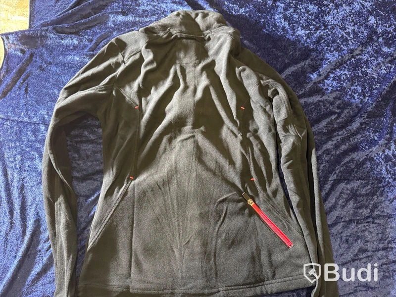 90 st. Fleece & jackor