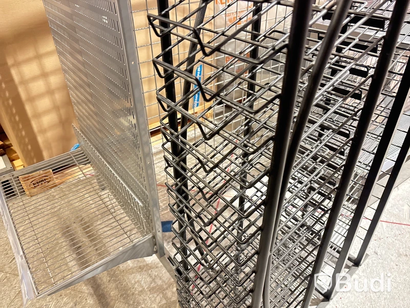 Butiksinredning/Hyllsystem och 4 st. förvaringsställ för kort/pappersark