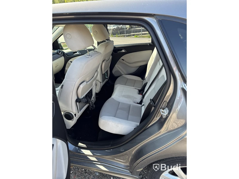 Mercedes-Benz B 200 CDI -2013