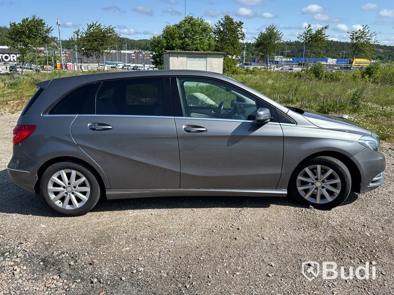 Mercedes-Benz B 200 CDI -2013