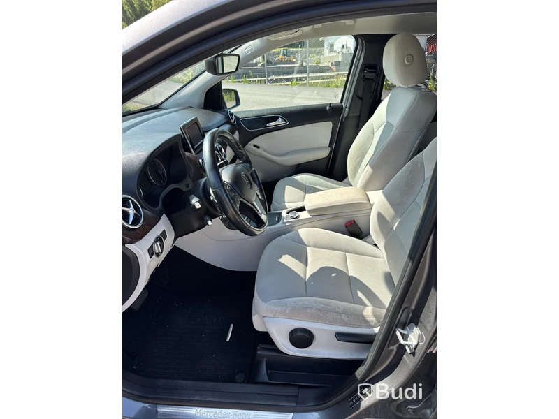 Mercedes-Benz B 200 CDI -2013