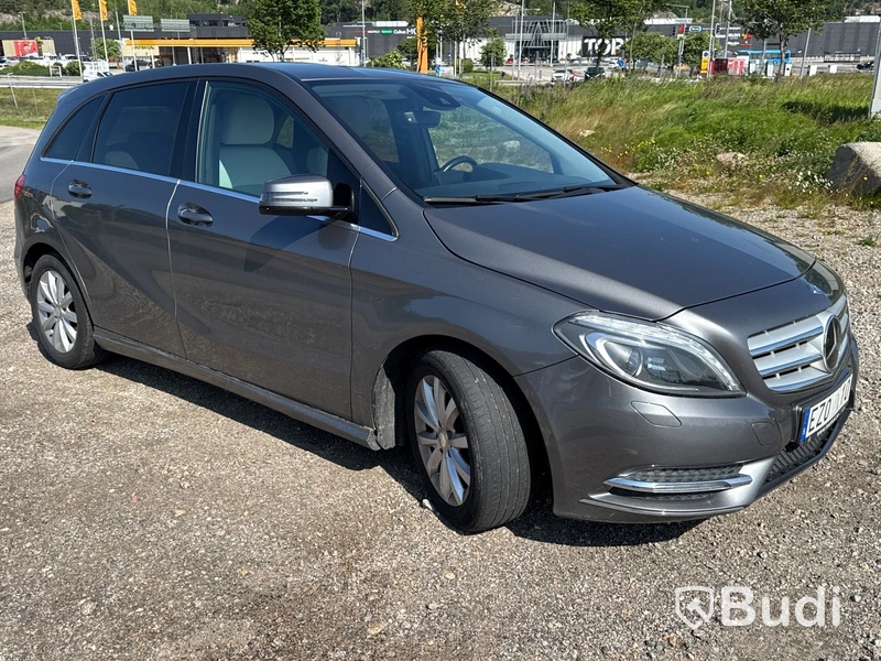 Mercedes-Benz B 200 CDI -2013