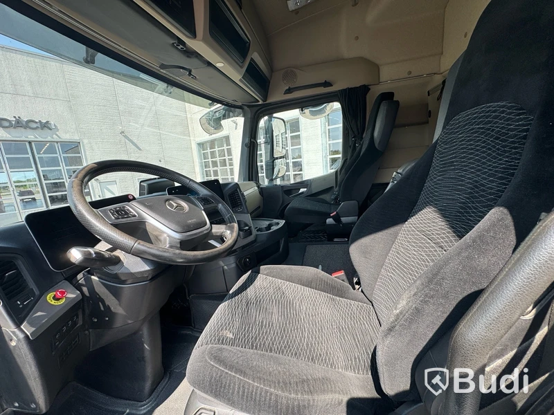 Tridemväxlare Mercedes Benz AROCS -2022 | Nybesiktigad
