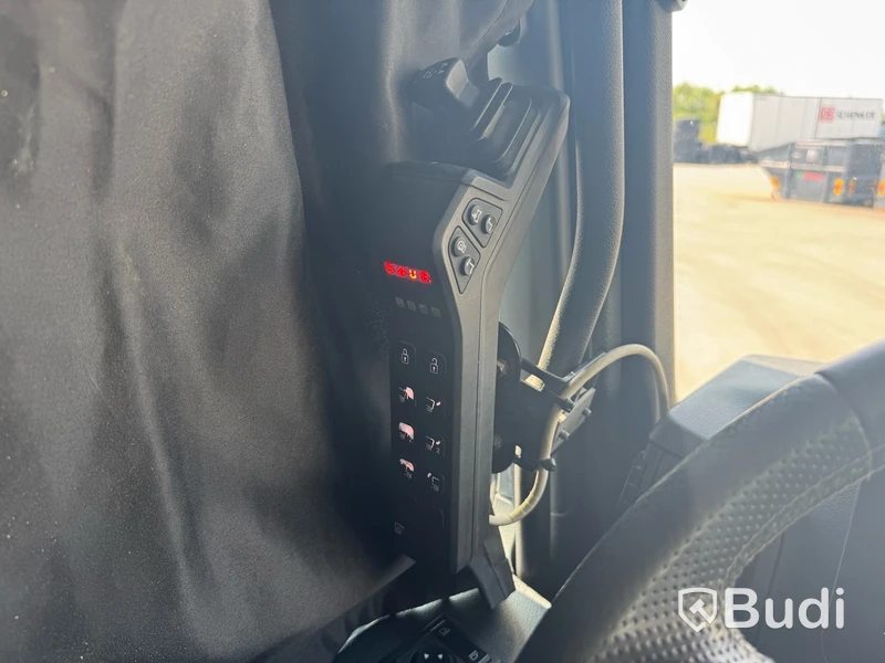 Tridemväxlare Mercedes Benz AROCS -2022 | Nybesiktigad