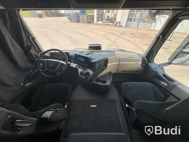 Tridemväxlare Mercedes Benz AROCS -2022 | Nybesiktigad