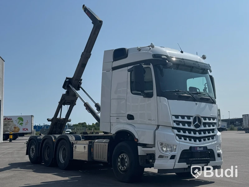 Tridemväxlare Mercedes Benz AROCS -2022 | Nybesiktigad