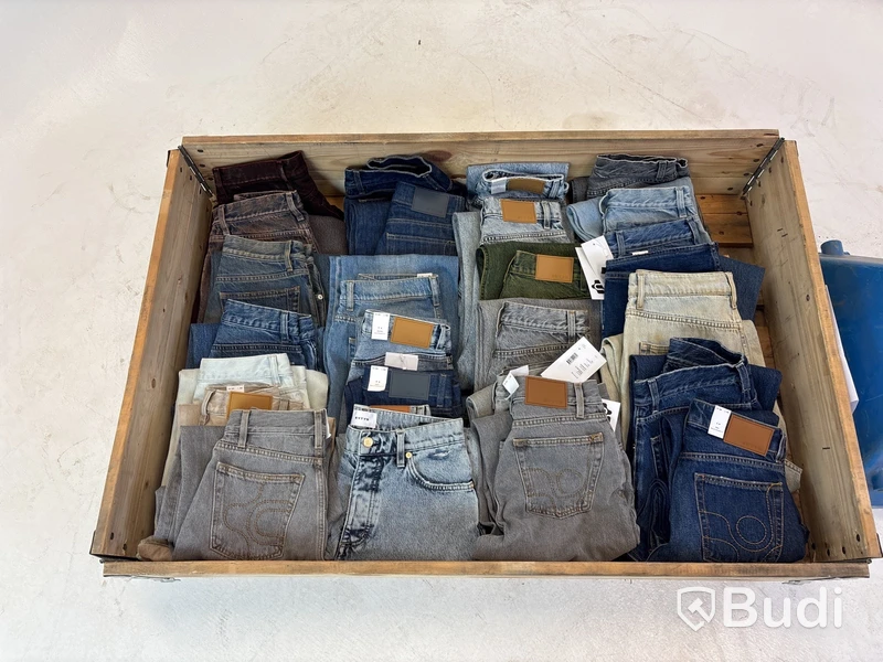 Parti med jeans Eytys, olika modeller och storlekar