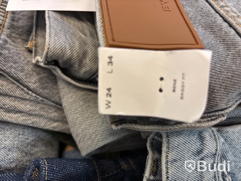 Parti med jeans Eytys, olika modeller och storlekar