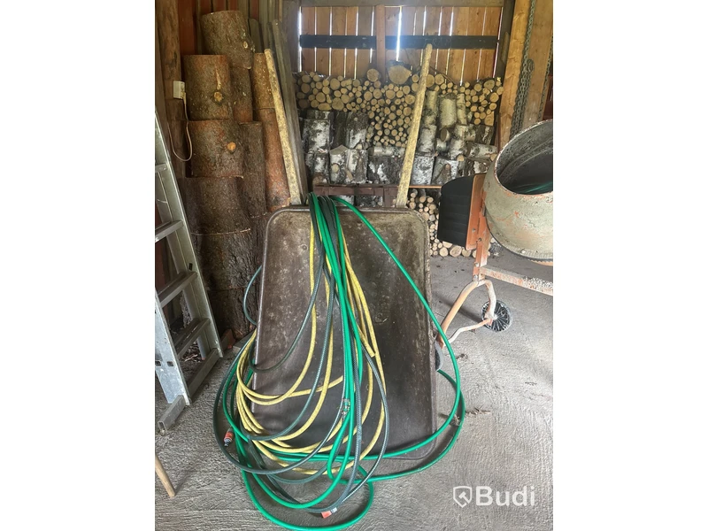 Cementblandare Limex 125L, skottkärra, vattenslang.