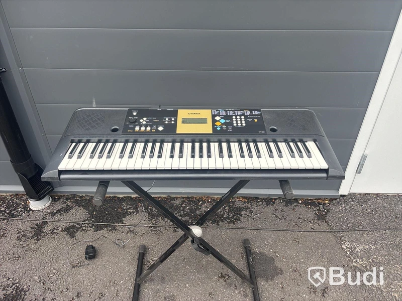 Keyboard Yamaha YPT-220