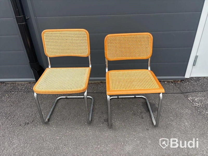 2 st. Bauhausstolar.