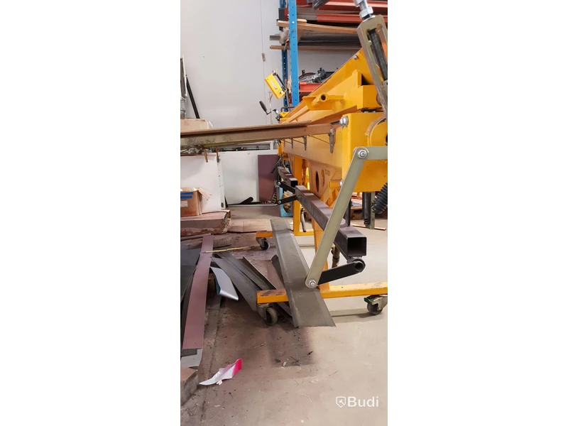 Plåtknäckmaskin SOREX 2360 med kniv och locksick Nypris 33,500SEK