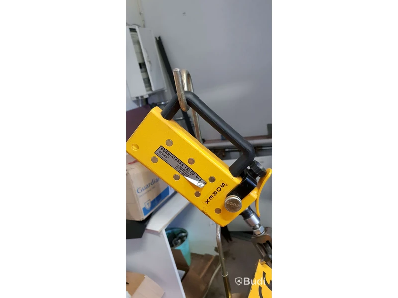 Plåtknäckmaskin SOREX 2360 med kniv och locksick Nypris 33,500SEK