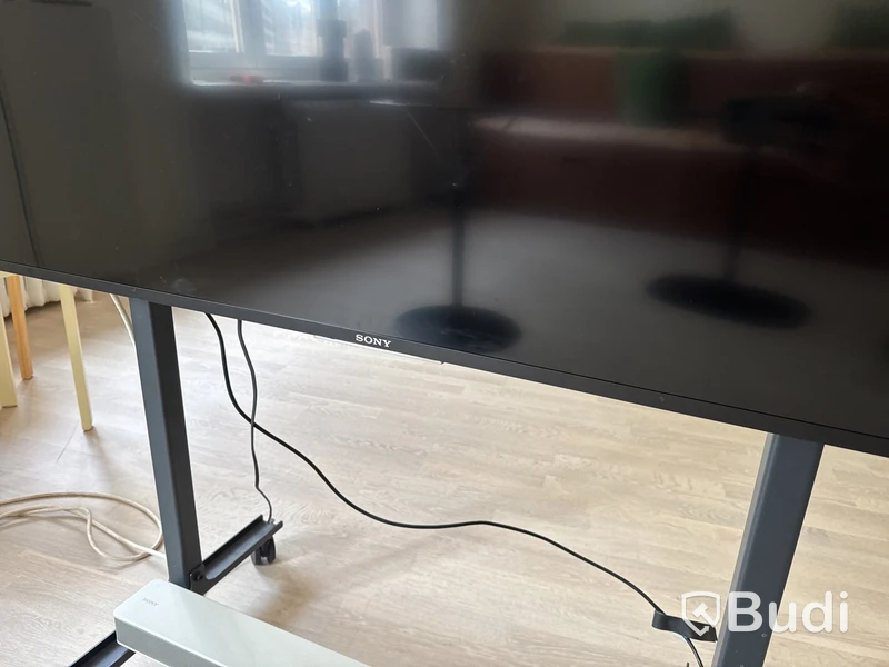 TV på stativ, Sony 65 tum. Inklusive soundbar