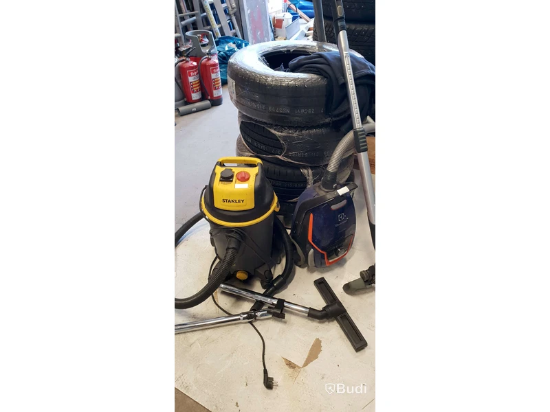 Stanley Våt/damm industridammsugare SXV25PTDE år 2018, Electrolux Ultraone