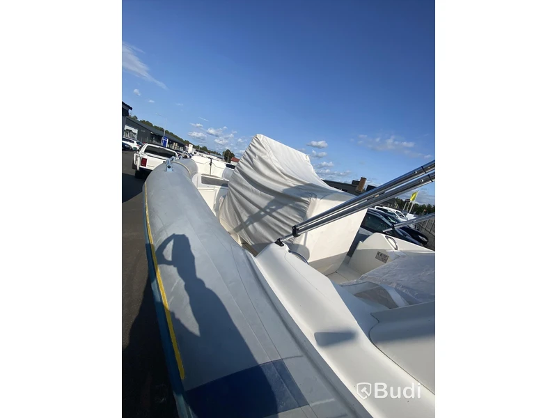 Ribbåt Marlin med Evinrude 150 hk. 2-takt. -2000. Längd (m): 6,30