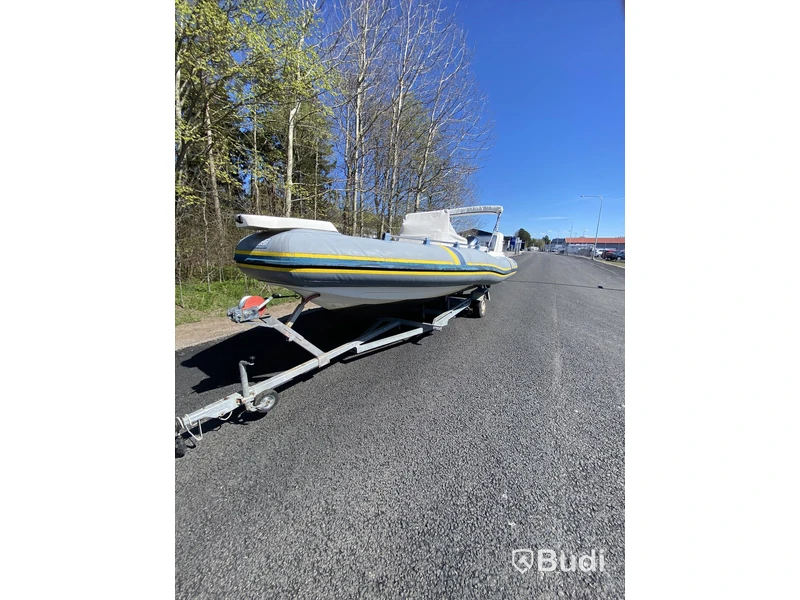 Ribbåt Marlin med Evinrude 150 hk. 2-takt. -2000. Längd (m): 6,30
