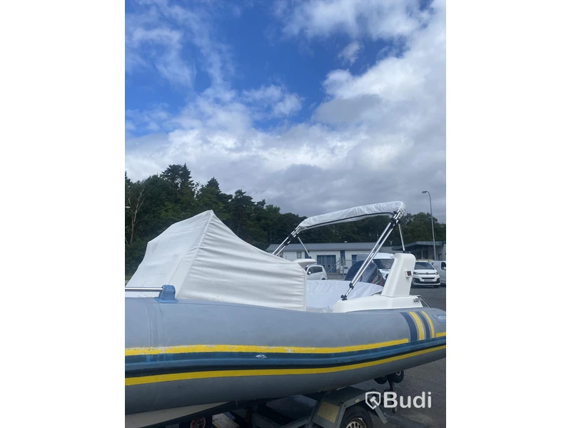 Ribbåt Marlin med Evinrude 150 hk. 2-takt. -2000. Längd (m): 6,30