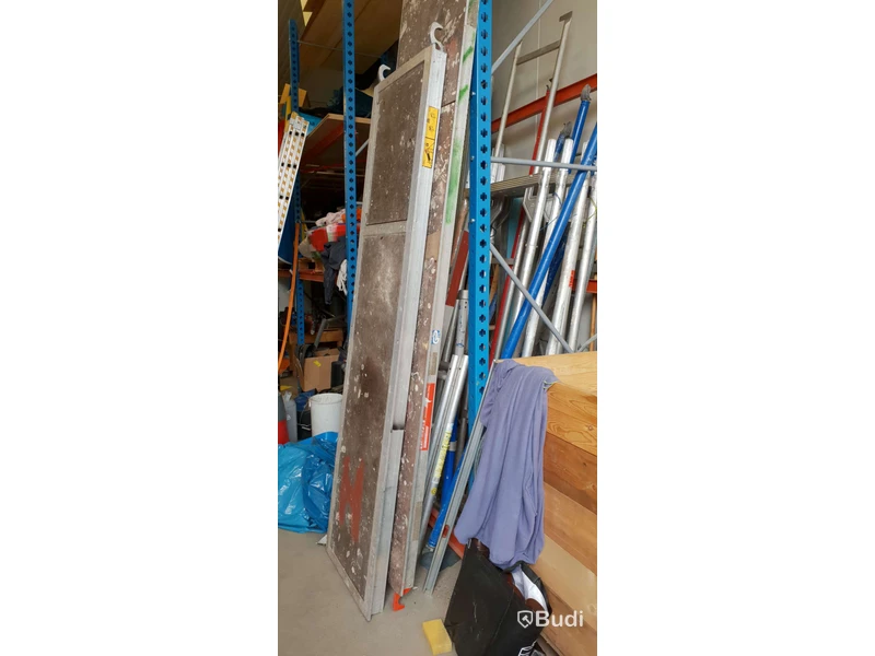 Verkstadsstallage gavlar 7st höjd 4000mm x djup 1100mm 21st balkar längd 1900mm 6st kryssstag ej innehåll